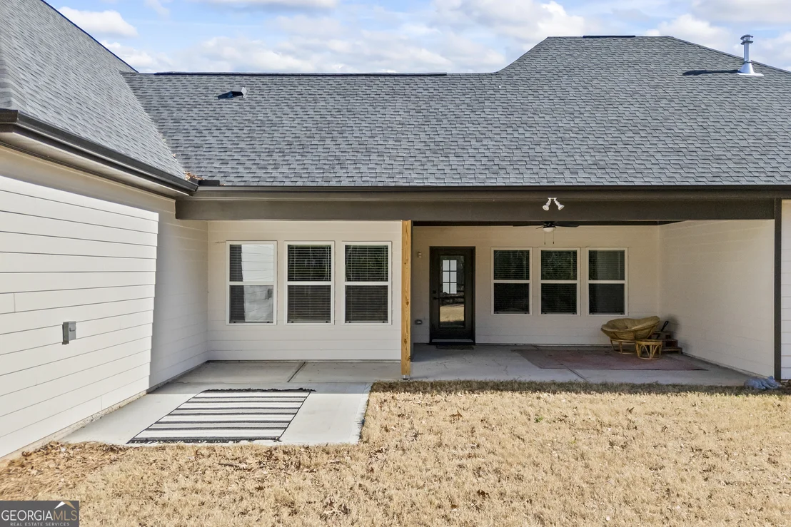 Photo of 152 White Oak Way