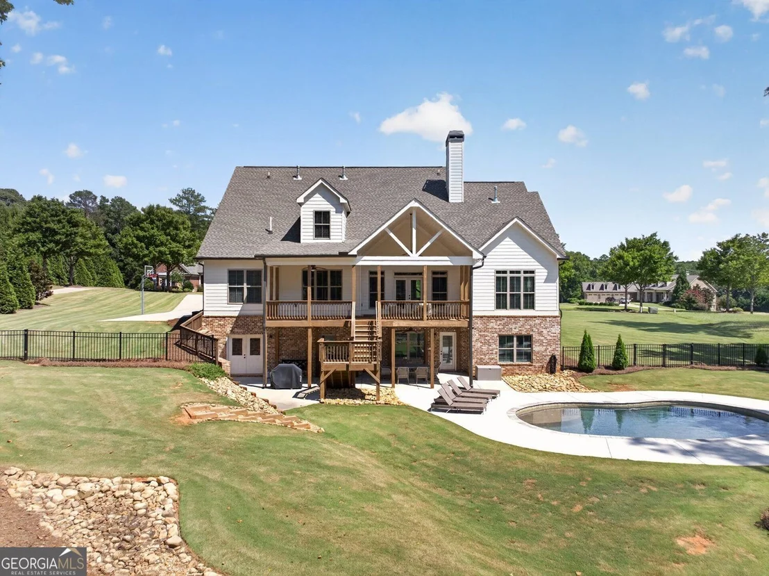 Photo of 417 Fox Valley Drive
