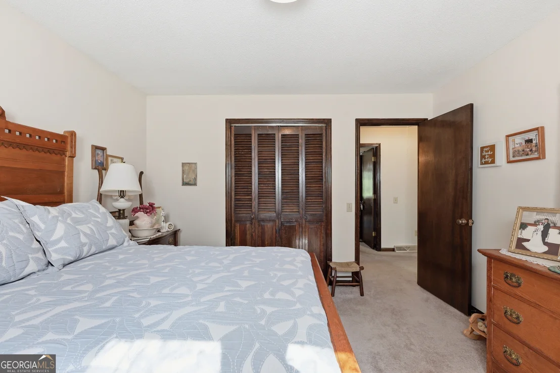 Photo of 33 Cherokee Hills Lane