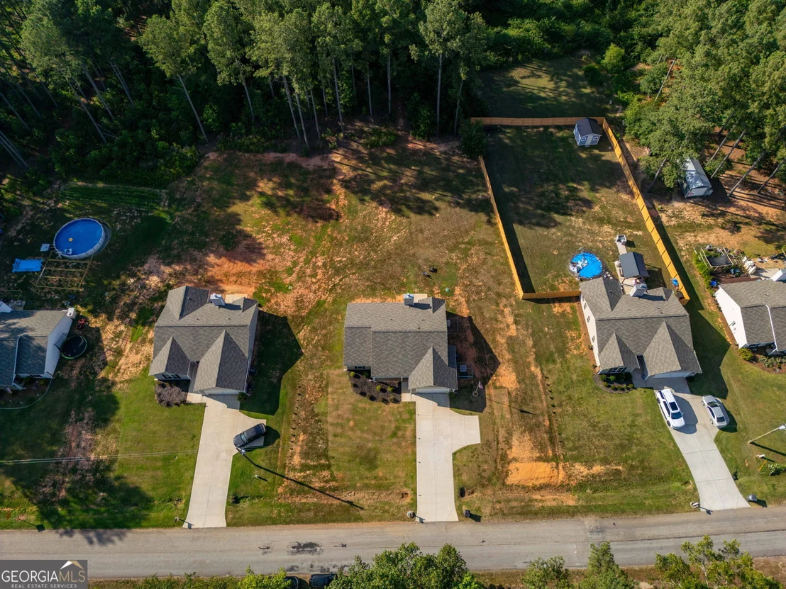 Photo of 648 Walnut Drive