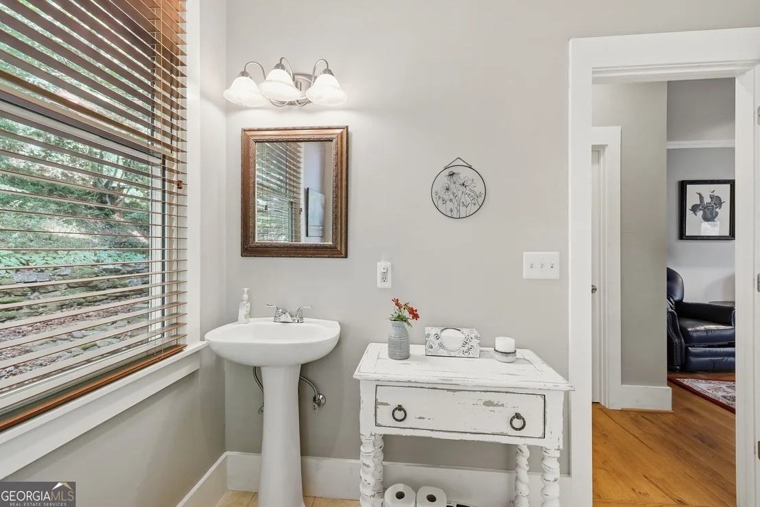Photo of 160 Ridgepole Drive