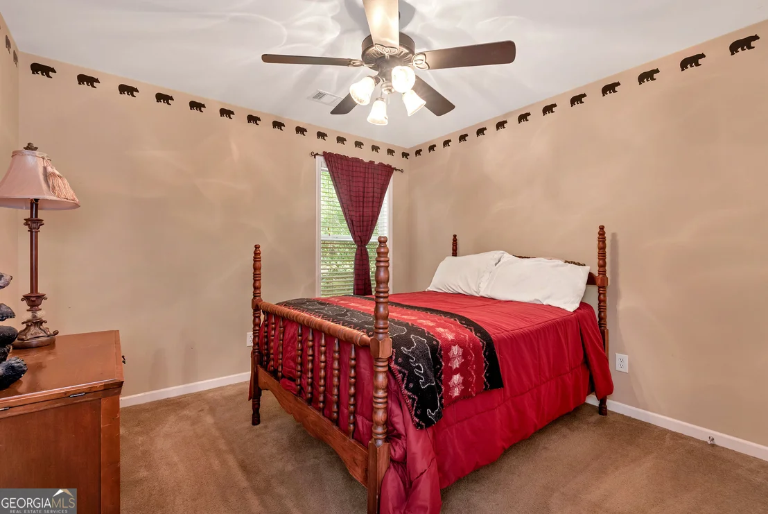 Photo of 817 Bluejay Way