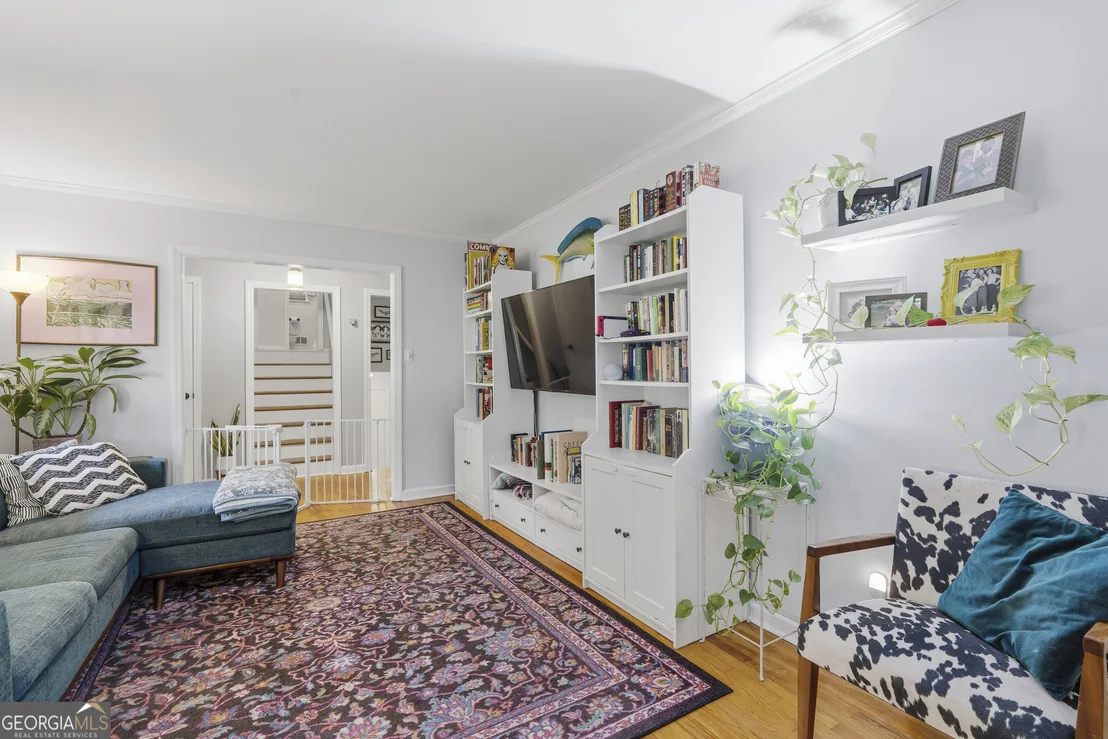 Photo of 1179 Matthews Place