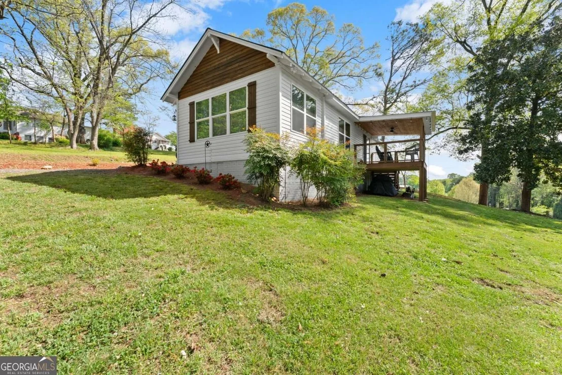 Photo of 181 Forest Avenue