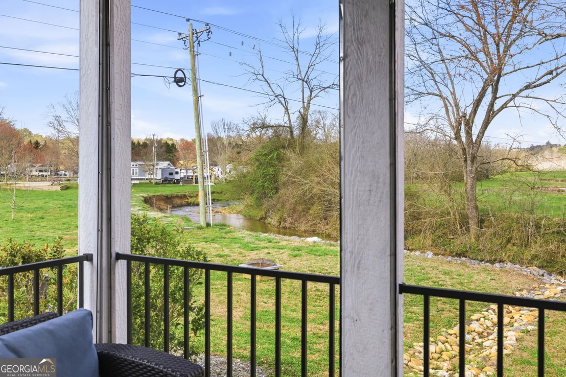Photo of 102 Mountain Meadows Drive