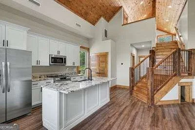 Photo of 60 Oak Forest Circle
