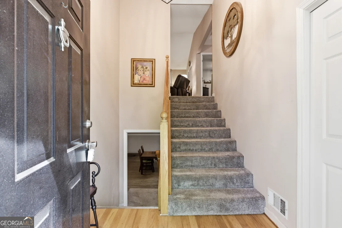 Photo of 325 Springwood Drive