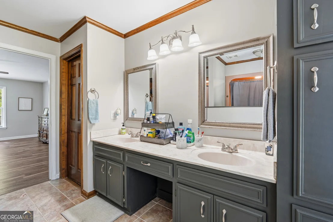 Photo of 160 Vonron Drive