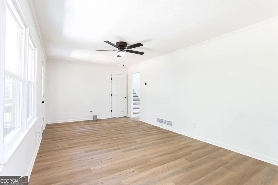 Photo of 2882 Creek Drive