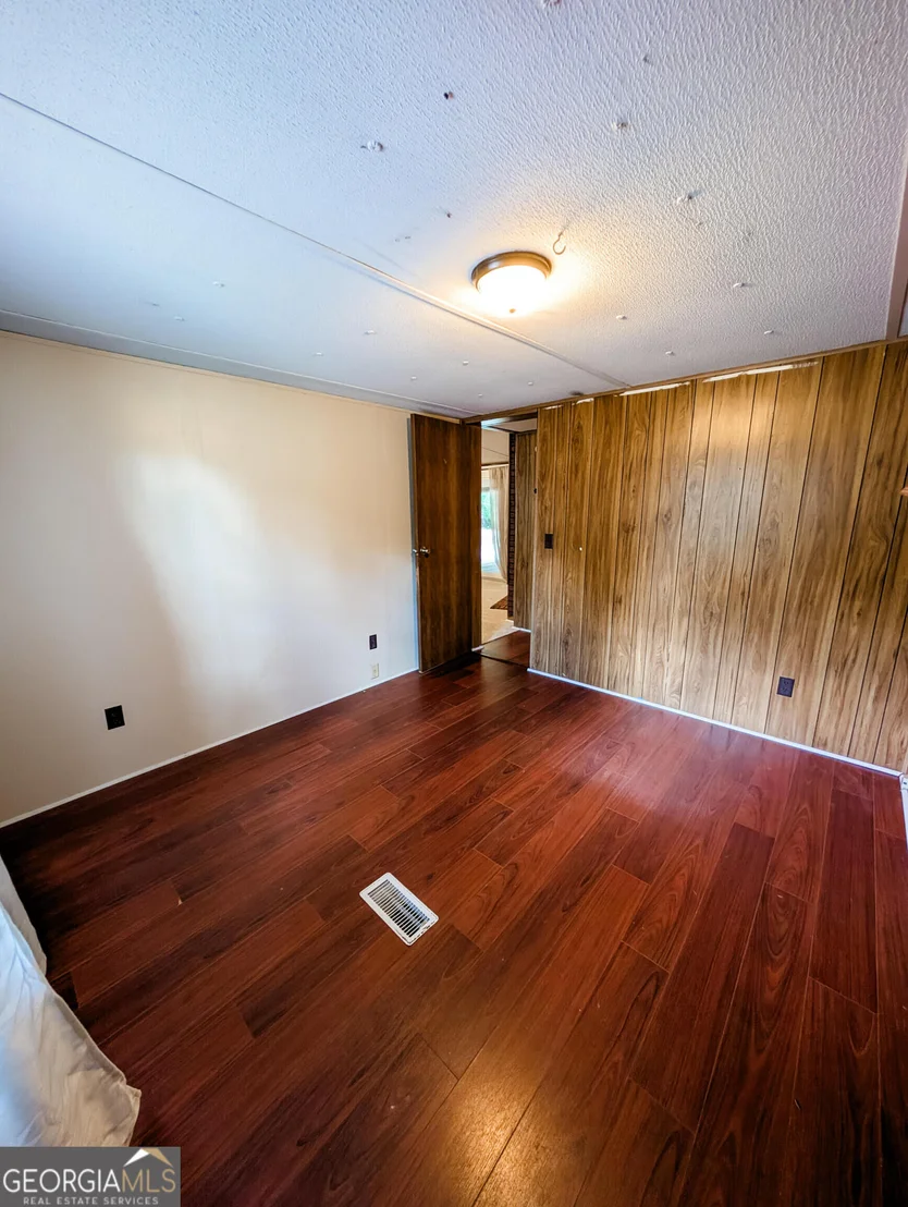Photo of 3300 Hamlin Road