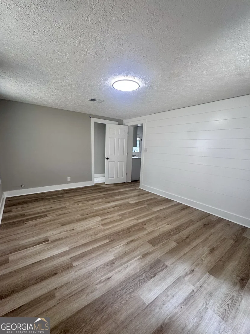 Photo of 855 Emerald Street