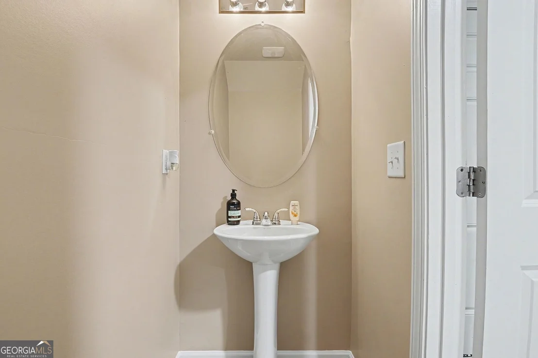 Photo of 345 Arthurs Lane