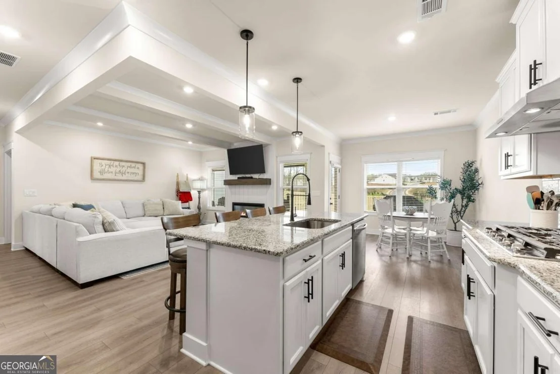 Photo of 5366 Windridge Parkway