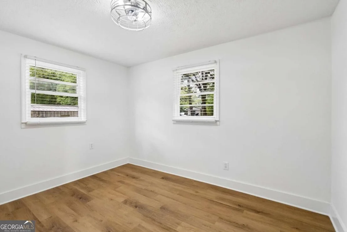 Photo of 210 Douglas Street