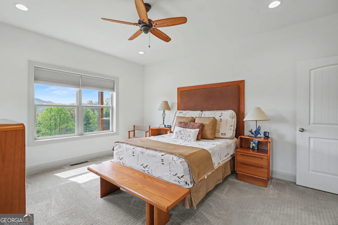 Photo of 100 Deacons Way