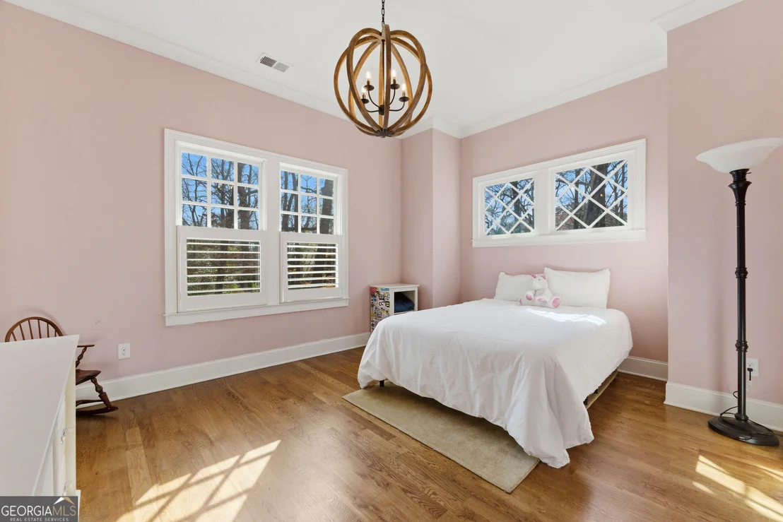 Photo of 1205 Oldfield Road