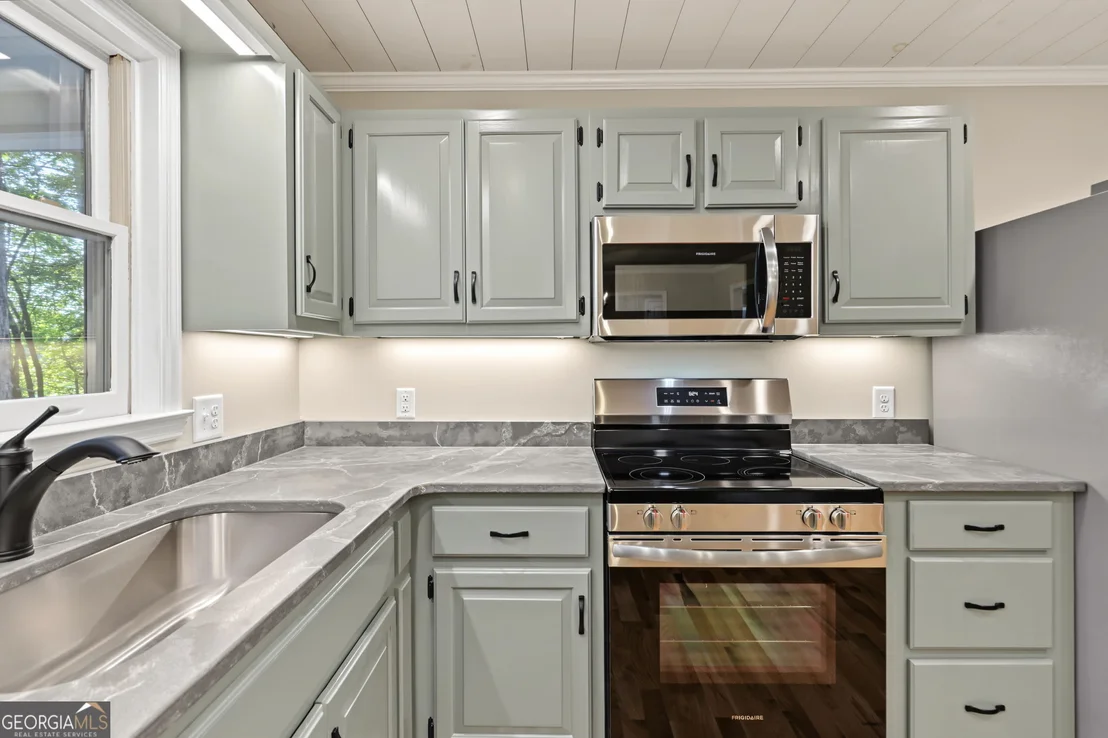 Photo of 623 Deerfield Drive