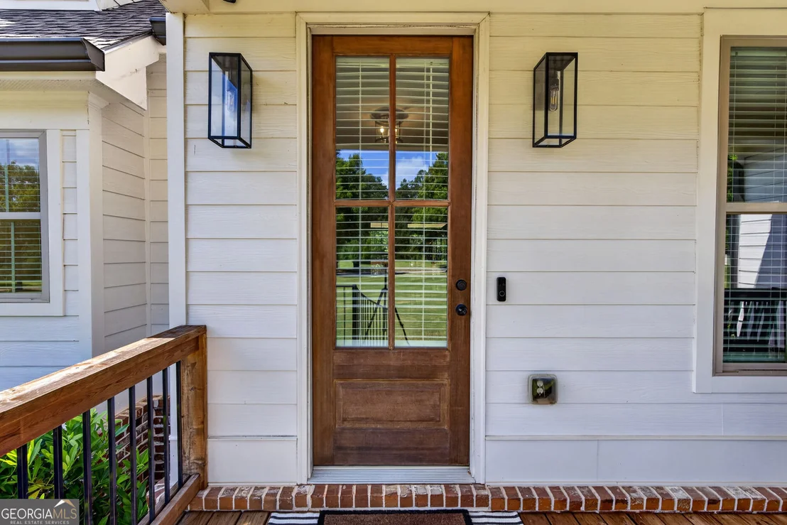 Photo of 417 Fox Valley Drive