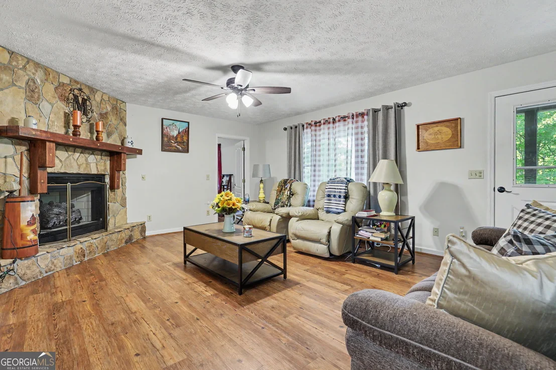 Photo of 325 Walnut Mountain Road