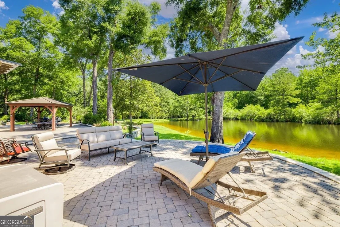 Photo of 152 Cambridge Drive