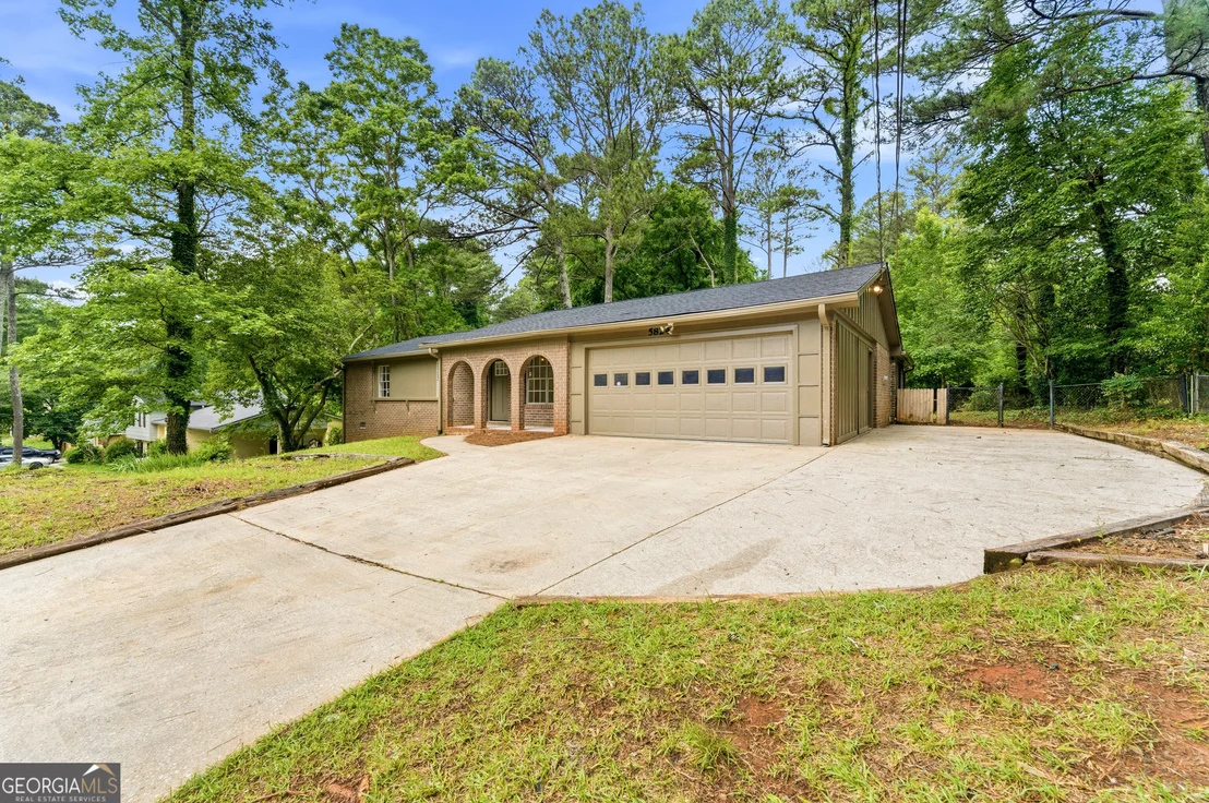 Photo of 5824 Oakleaf Way
