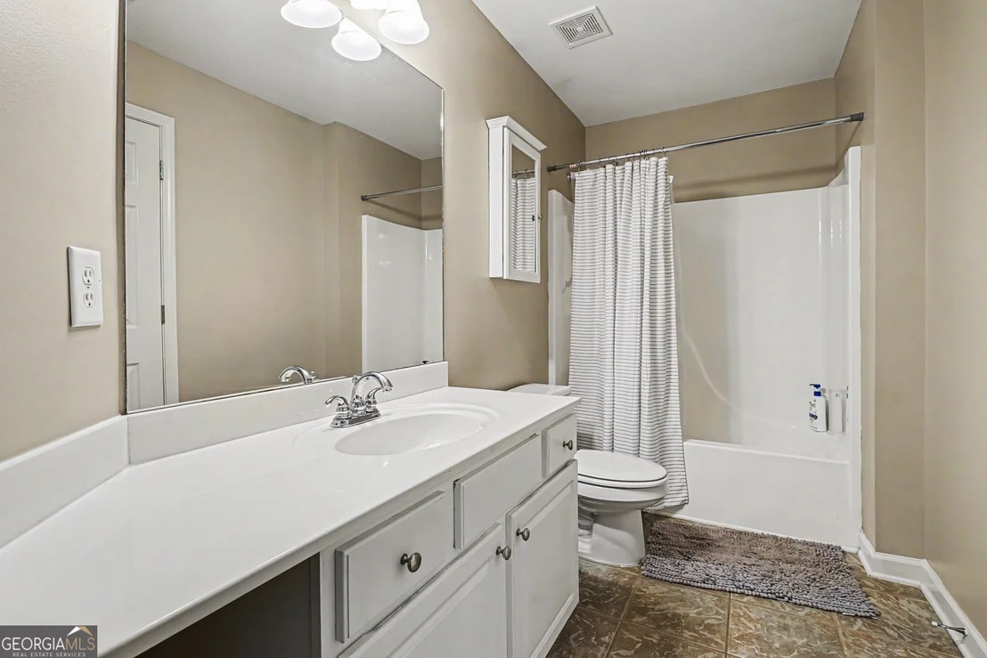 Photo of 385 Primrose Lane