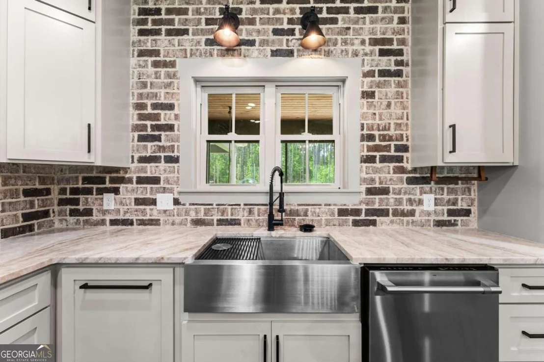 Photo of 3583 Blue Jay Road
