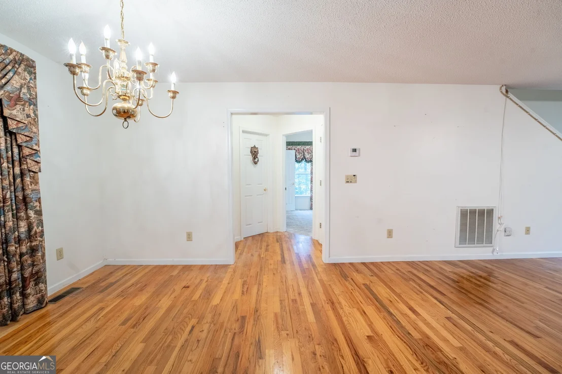 Photo of 1327 Pinnacle Drive