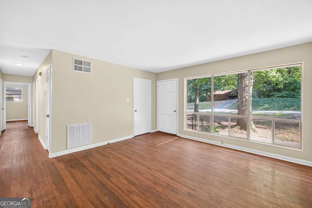 Photo of 610 Vincent Drive