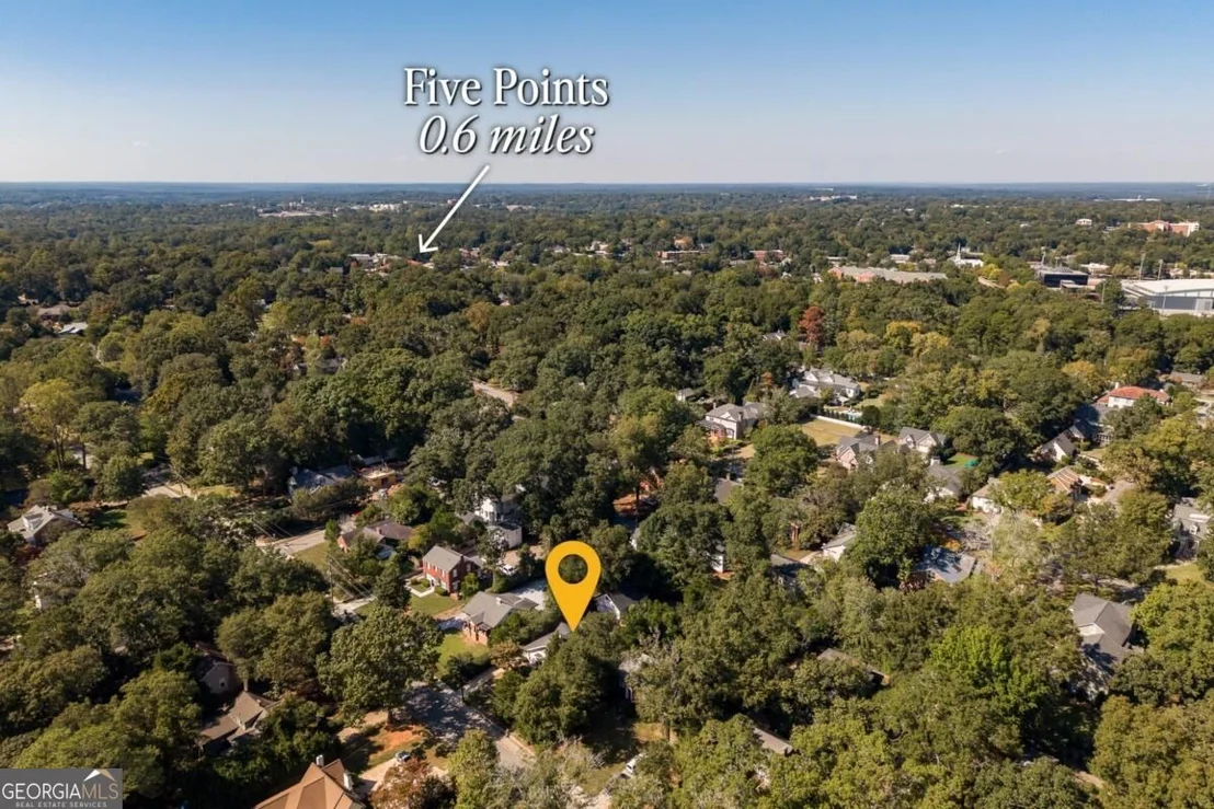 Photo of 335 Southview Drive