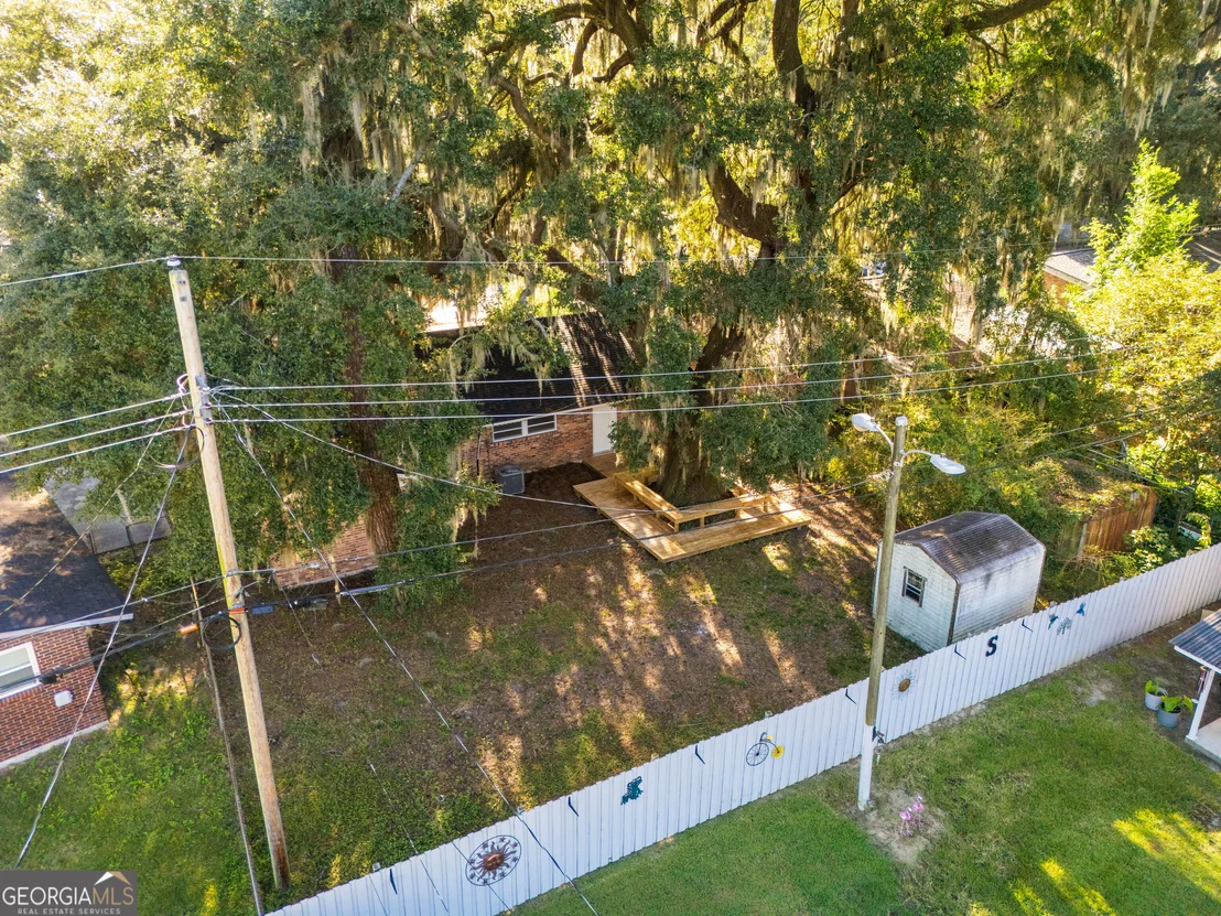 Photo of 5905 Fairview Avenue
