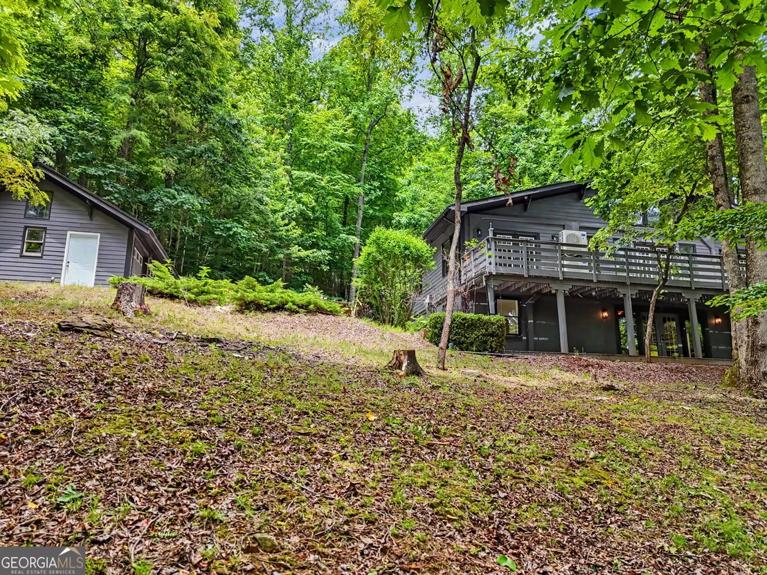 Photo of 996 Crestview Drive
