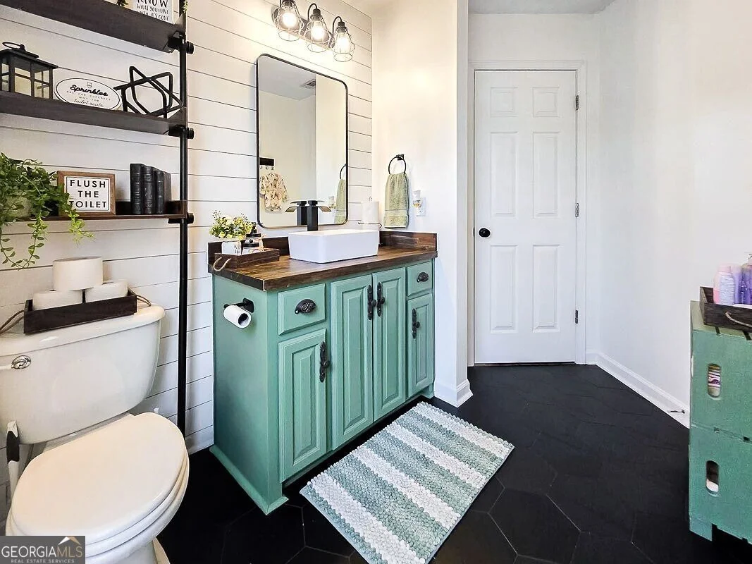 Photo of 145 Abigail Circle