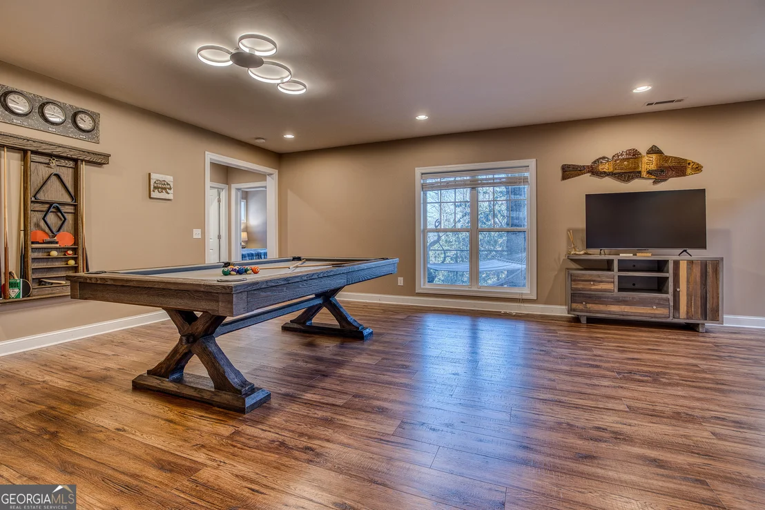 Photo of 112 Springhill Lane