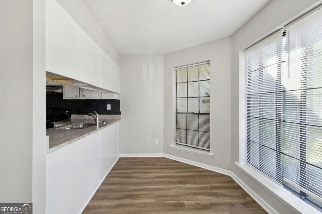Photo of 4732 Old Highgate Entry