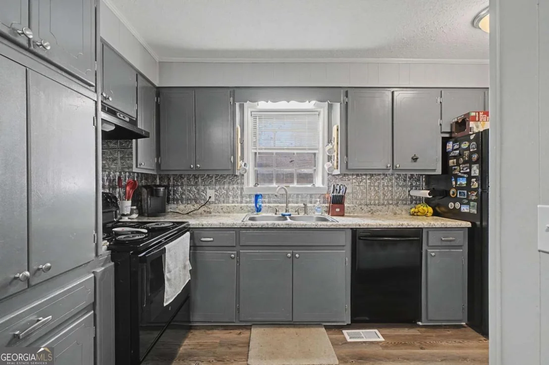 Photo of 123 Deer Park Lane