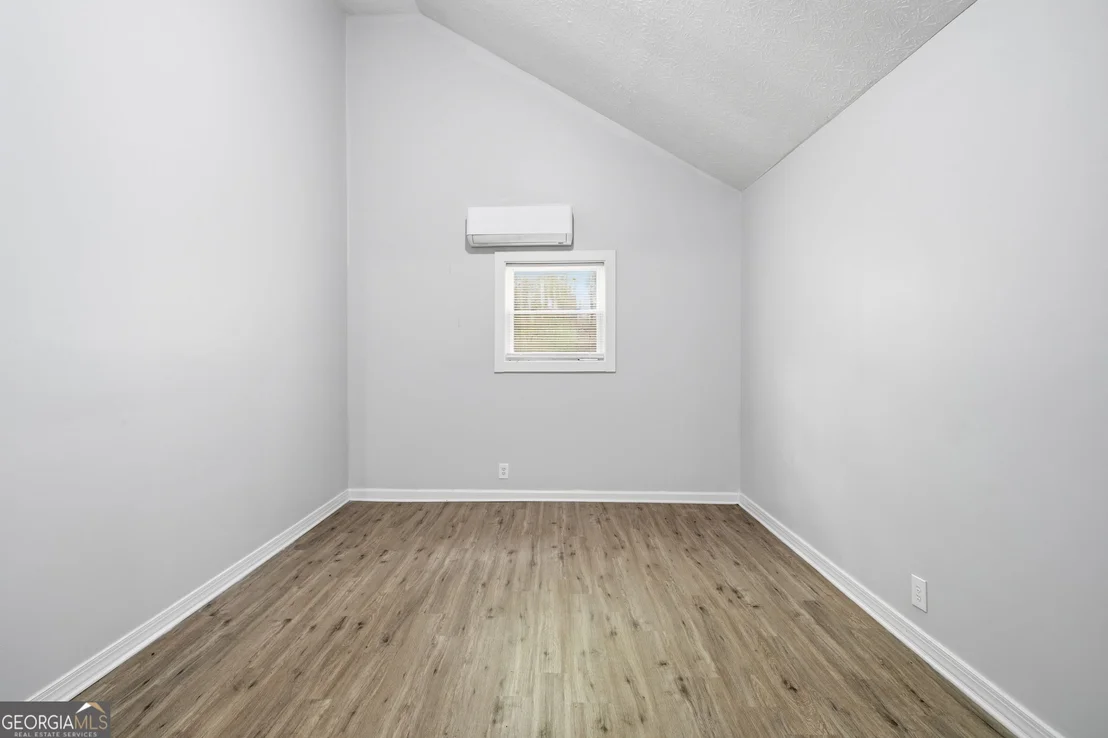 Photo of 741 Roscoe Davis Road