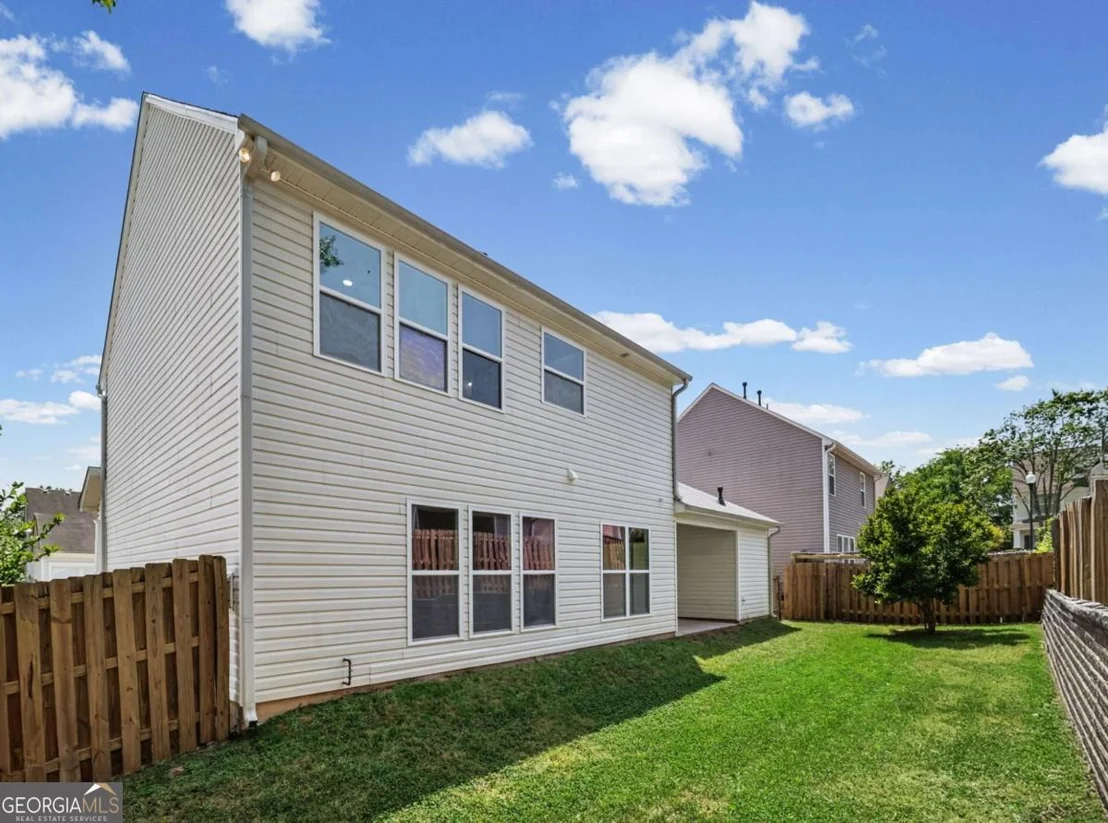 Photo of 1204 Red Bud Lane