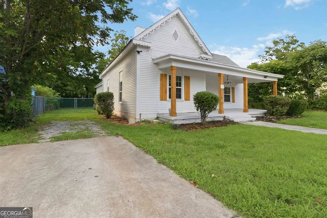 Photo of 6860 Main Street