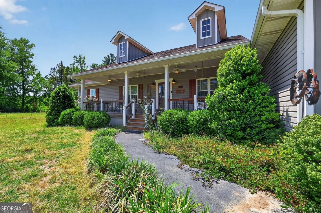 Photo of 645 King Road