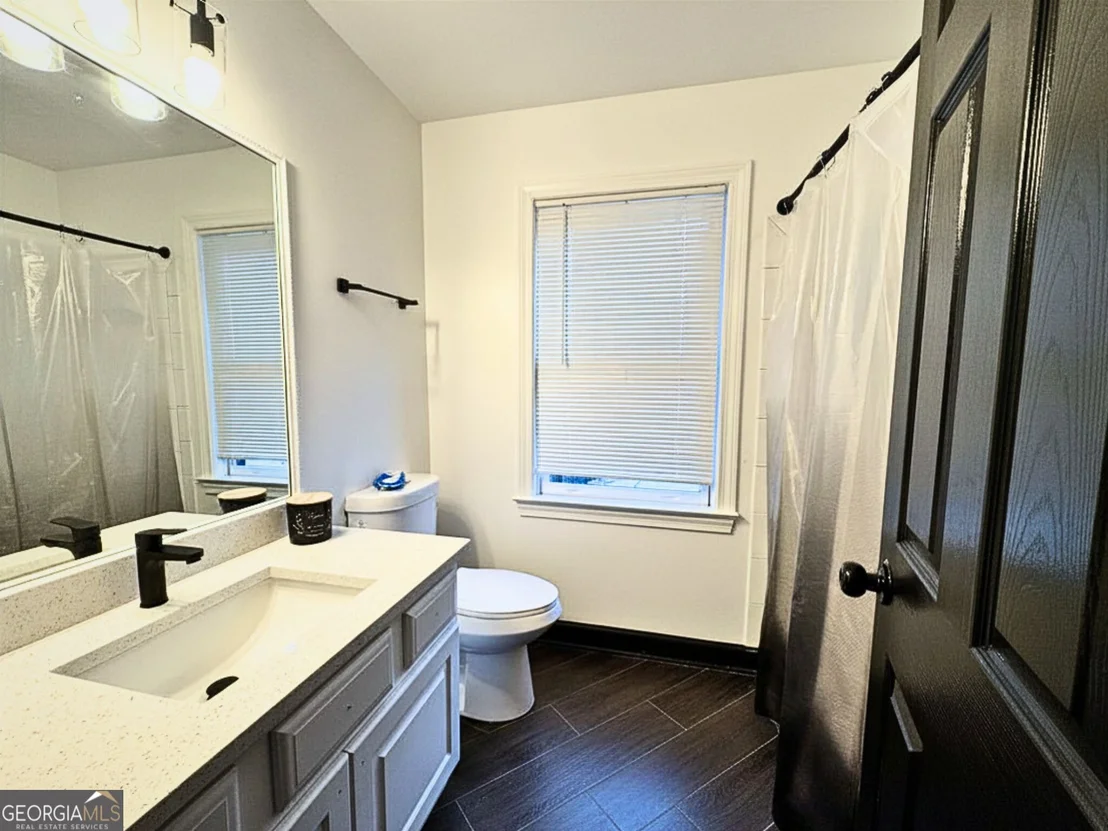 Photo of 302 Shadow Glen