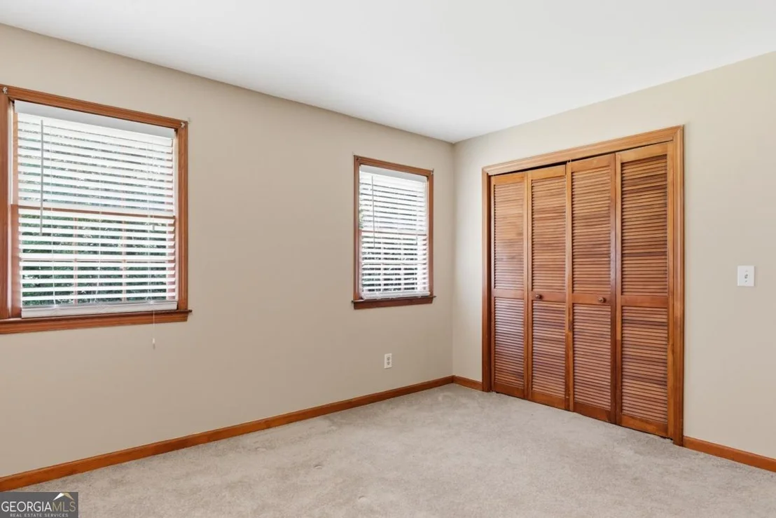 Photo of 3248 Hunterdon Way SE