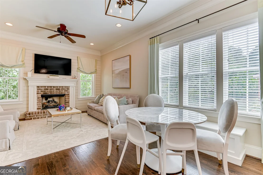 Photo of 1052 Emerald Place