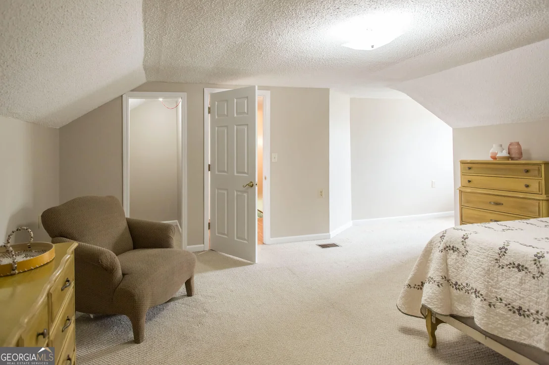 Photo of 8184 Clark Road