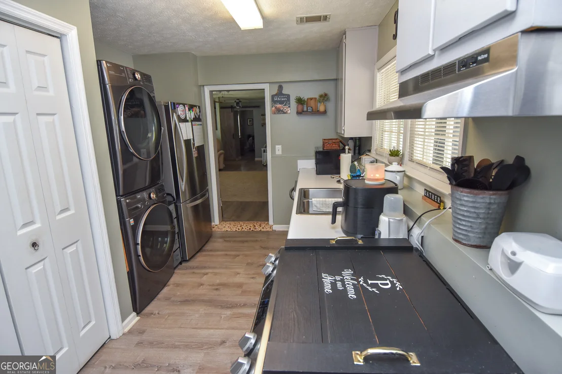 Photo of 1579 Van Buren Road