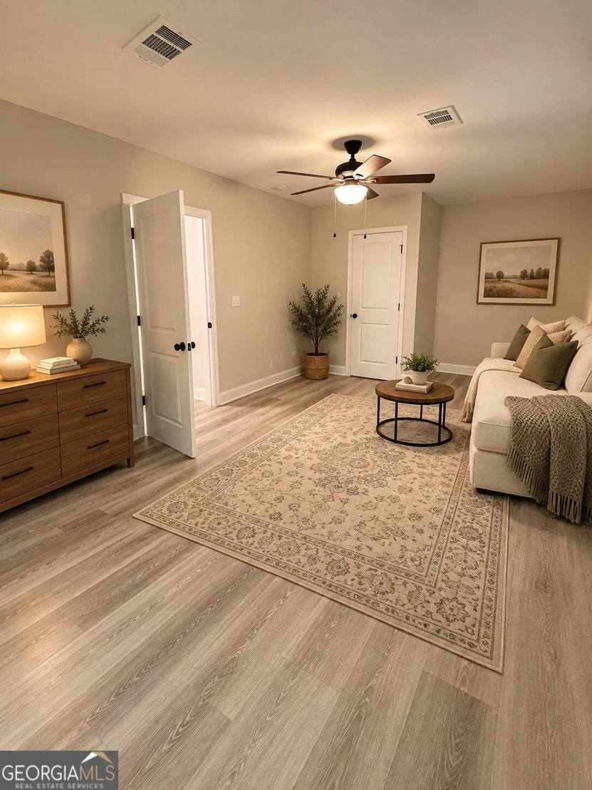 Photo of 4092 Leach Road