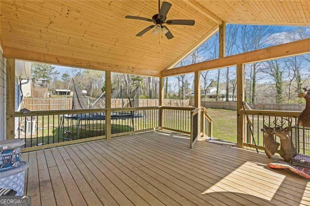 Photo of 2001 RAYMONDS Drive