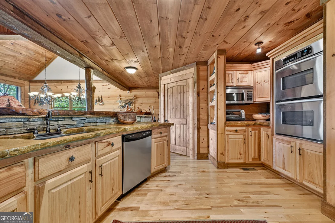 Photo of 330 Seneca Drive