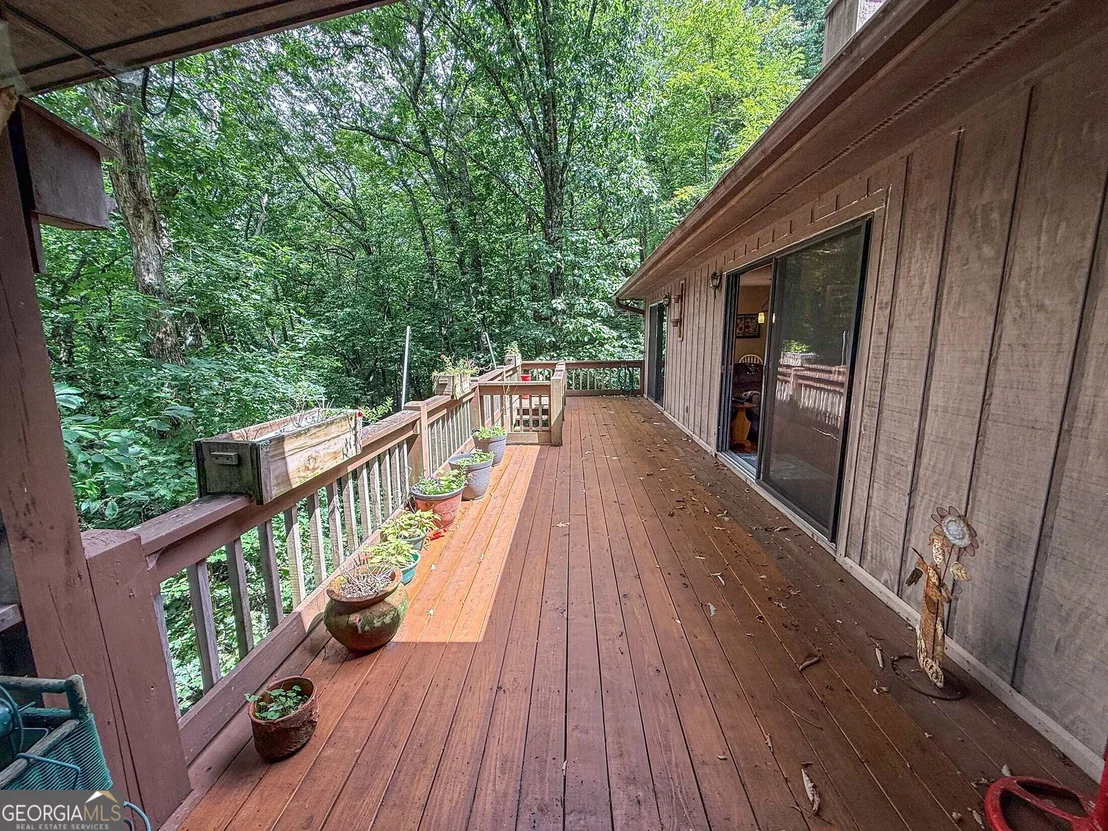 Photo of 195 Cedar Lane