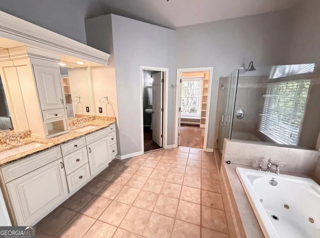 Photo of 300 Ridgeview Trace